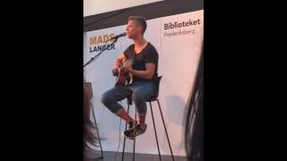 3 AM - Acoustic concert - Mads Langer - Copenhagen, Denmark