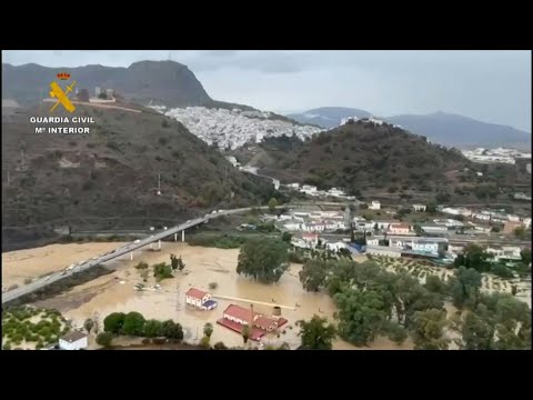 Video Thumbnail: Rescue operations after rivers overflow in Spain's Malaga and Valencia regions | AFP