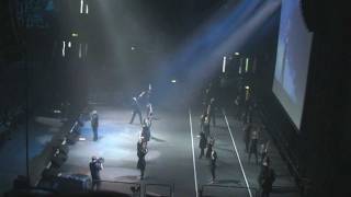 Rock Choir™ - Let Me Entertain You