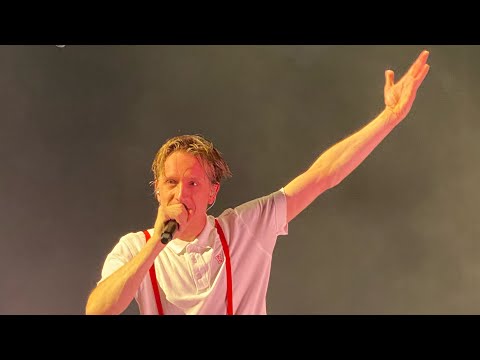 Kraftklub feat. Blond - So Schön // live in Berlin 01.12.22 Max-Schmeling Halle