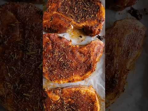 OVEN BAKED PORK CHOPS (TENDER & JUICY) #porkchops #ovenrecipes #dinnerideas #porkrecipe #shortsfood