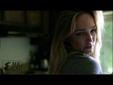 Sexy Caity Lotz