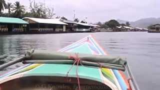 preview picture of video 'Kanchanaburi, boat trip from River Kwai bridge to Chungkai War Cemetery, Thailand. ( 22 )'