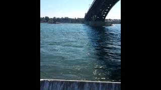 preview picture of video 'Niagara River at Peace Bridge, Fort Erie'