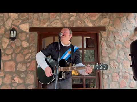 Gustavo Lovato - “Cerro Colorado” en vivo desde La Casa de Piedra, Cerro Colorado, Córdoba