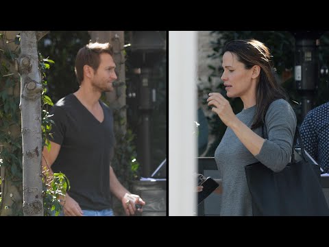 download lagu mp3 mp4 Jennifer Garner And John Miller Photos, download lagu Jennifer Garner And John Miller Photos gratis, unduh video klip Jennifer Garner And John Miller Photos