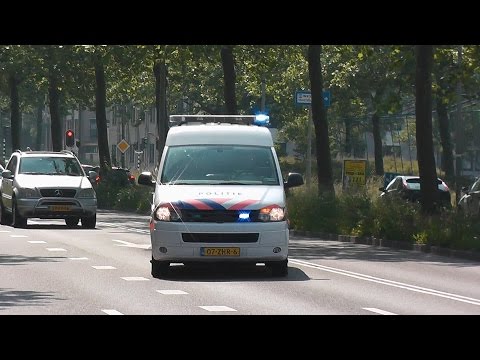 TS 11-5034 OVDP en Ambu 13-194 met spoed naar een ongeval op de Laan der Continenten Purmerend