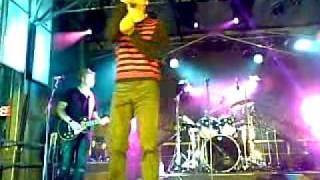 Jarvis Church performs &quot;Lover&#39;s Kiss&quot;