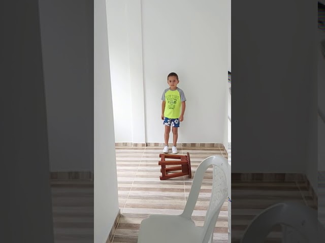 Vídeo relacionado con Temporizador Speed Cube: Temporizador de Velocidad con Control táctil para Atletismo Profesional | Máquina de exhibición de práctica de Carreras para niñas, niños, sesiones de Eventos, Juegos de