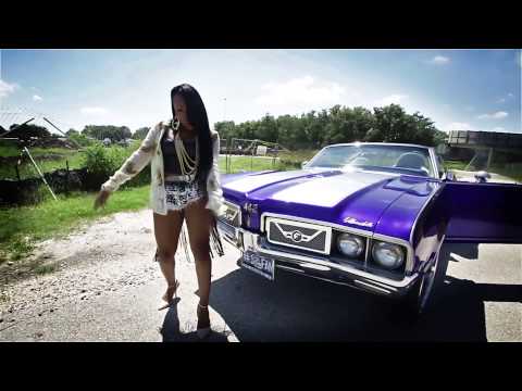 Alja Kamillion New Coin Shot