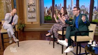 Ryan Reynolds and the Hosts Sing “The Greatest American Hero” Theme Song