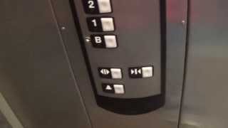 preview picture of video 'Schindler Hydraulic Elevator at UGA Franklin College of Arts and Sciences (Old College)'