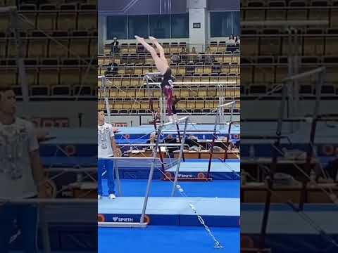 её все поддерживали, но она сорвалась! Анастасия Бедрина! #acrobat #jump #акробатика #bars  #trick