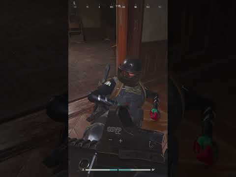 Wait until you see what I robbed from this trio... #arenabreakoutinfinite #gaming