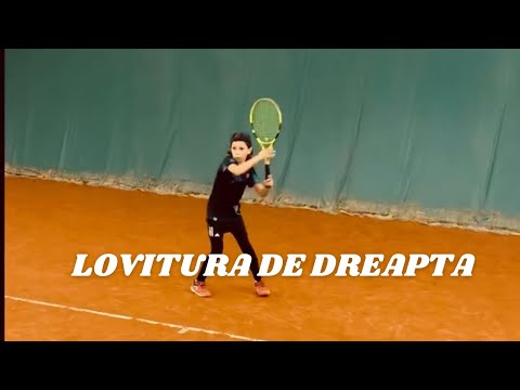 LOVITURA DE DREAPTA (FOREHAND)