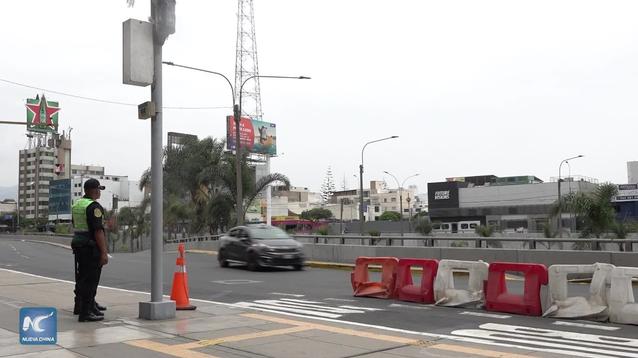 Perú declara emergencia en distritos de tres regiones para combatir tráfico ilícito de drogas