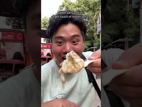 Trying Indian Street Food in Delhi
