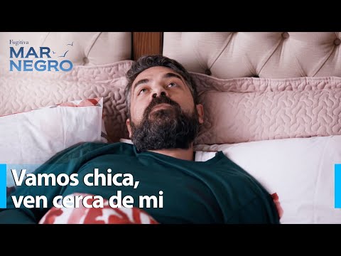 El romance en la cama de Asiye y Mustafa - Mar Negro Capítulo 144 | Fugitiva