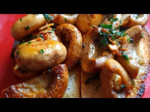 Garlic Mushrooms on Toast