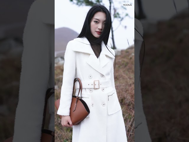 ND23S665 - Áo măng tô dạ lông thỏ