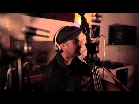 Run to join the race - Smokestack Lightnin' - official video