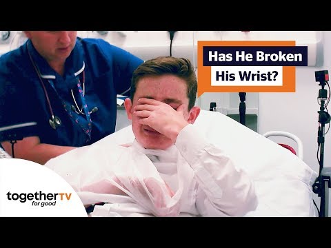 Has Schoolboy Broken Wrist Playing Football? | Secret Life of the Hospital Bed