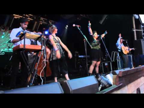 Electric Swing Circus - The Penniless Optimist - Live Electro Swing