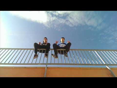 DASIX & JR - Crítico