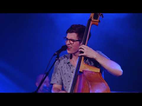 I Don't Need Her Love - Live at 3rd & L