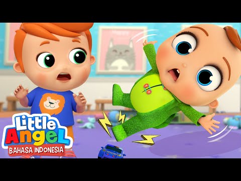 Hati-Hatilah Kalau Berlari! | Kartun Anak | Little Angel Bahasa Indonesia