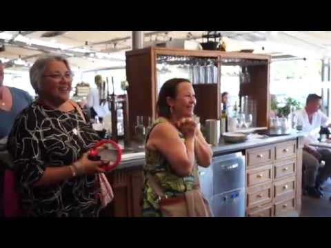 ÖVERRASKNING - Mamma 50 år!