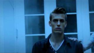 Cassandra Steen -- Glaub ihnen kein Wort Cut