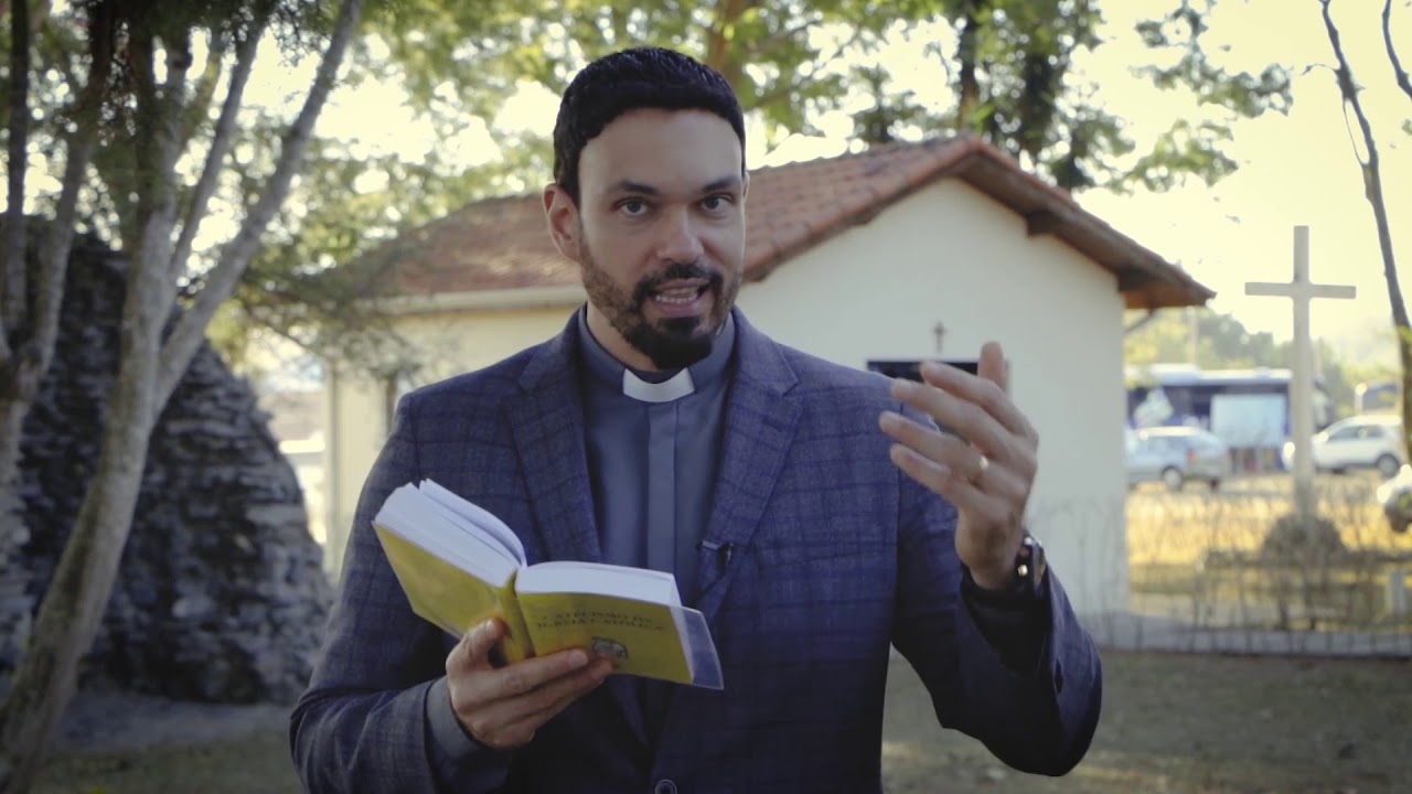 10 fatos sobre a confissão com padre Adriano Zandoná