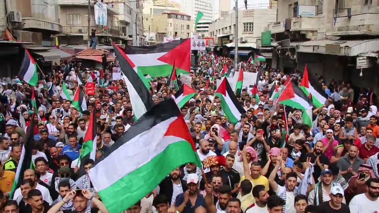 المسيرة الجماهيرية وسط البلد عمان دعما لصمود الشعب الفلسطيني ومقاومته الباسلة ورفض العدوان على غزة