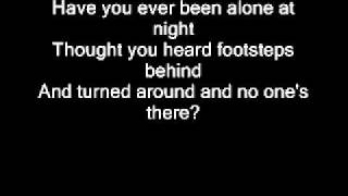 Download lagu IRON MAIDEN - FEAR OF THE DARK (LYRICS) mp3