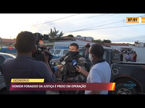 Polícia prende foragido da justiça ao flagrá-lo usando drogas durante operação 28 04 2021