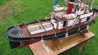 preview picture of video 'Saint-Paul 2014 :  Présentation des bateaux - Modélisme naval RC'