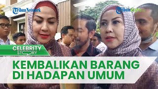 Venna Melinda Kembalikan Barang-barang Berharga Milik Ferry Irawan di Hadapan Awak Media