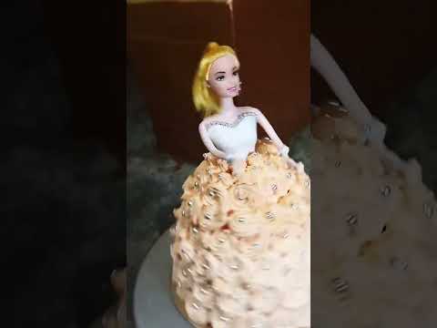 Again doll 🎂 #cake  #cakedecorating .....