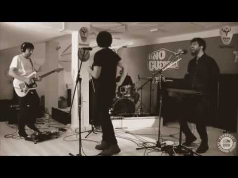 Greetings Sugar - Bits of you (live at Radio Guerrilla)