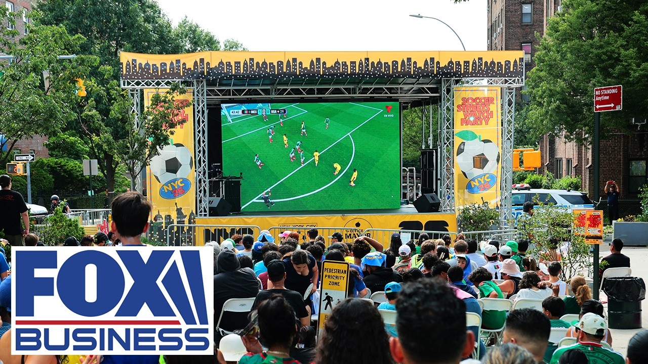 WATCH PARTY BOOM: World Cup fans bring NEW energy to Vegas
