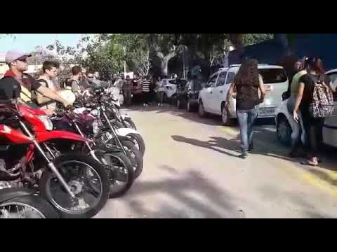 Homenagem no sepultamento de um motoboy, em Cabo Frio, Yuri Senos .