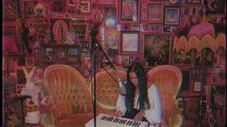 Lennon Stella // &quot;Kids&quot; // MGMT