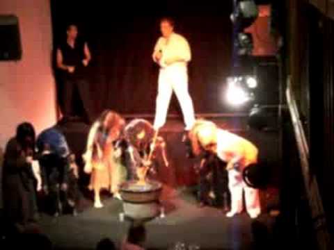 Gutmensch - Hässlich 1 - Gut gegen Böse im Rock Musical