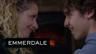 Download lagu Emmerdale - Maya Gives Jacob His Birthday Present mp3 Download lagu Emmerdale - Maya Gives Jacob His Birthday Present mp3