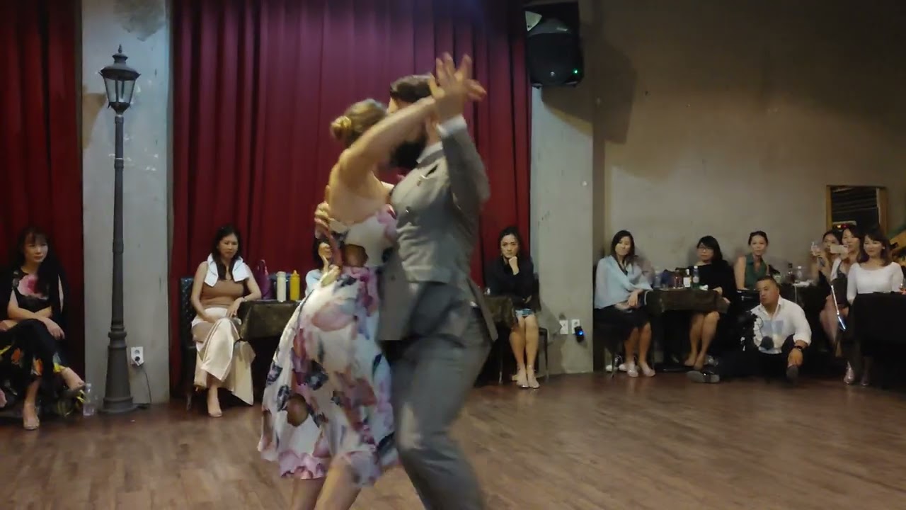 [Juan D'Arienzo, Alberto Echagüe - Oro De Ley] Maja Petrović & Marko Miljević