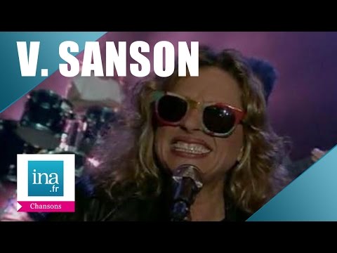 Véronique Sanson "Un peu d'air pur et hop" | Archive INA