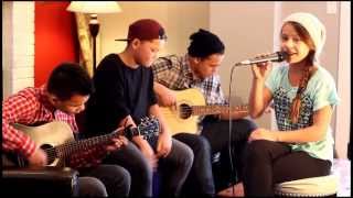 Malaya and her brothers sing for the Minipop Kids - Price Tag by Jessie J