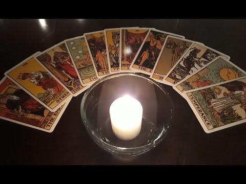 How to Read Tarot Cards | Tarot 101 | Tips from an Intuitive Tarot Reader