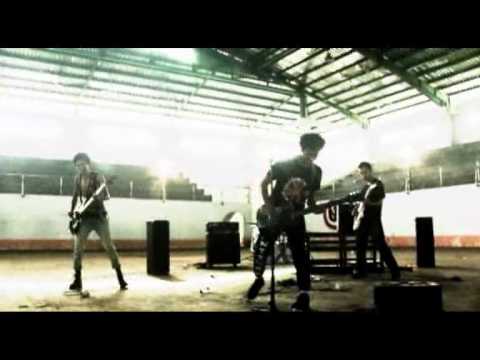 No U Turn -          the place holligans so rare